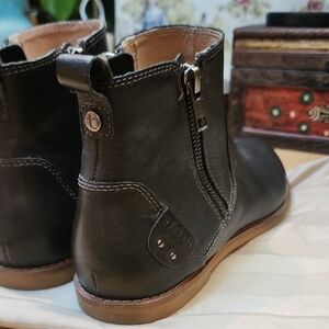 TAOS Doubletime Leather Boots 8